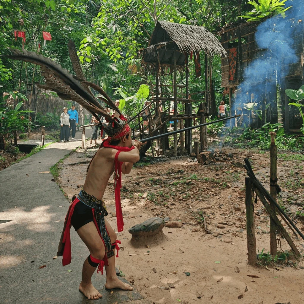 mari mari cultural village tour