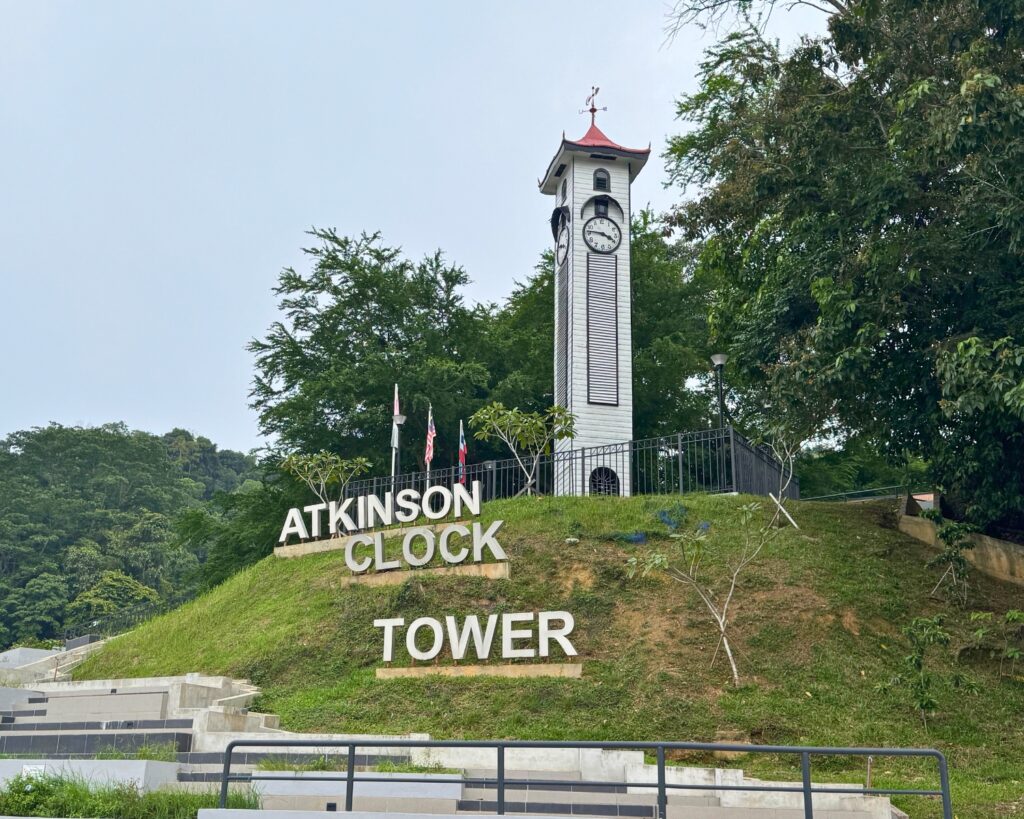Guided City Walking Historical Tour KK