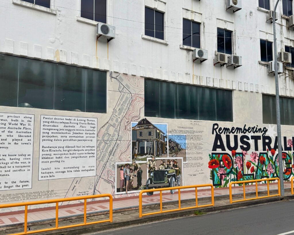 Guided City Walking Historical Tour KK