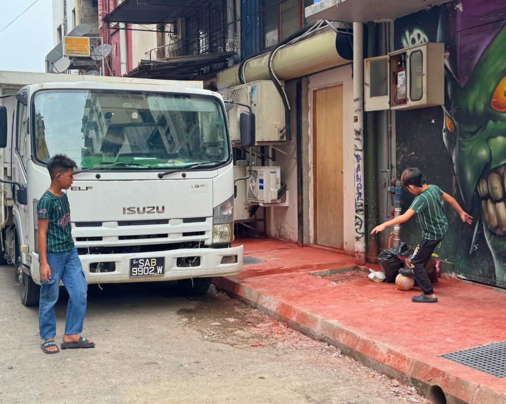Guided City Walking Historical Tour KK